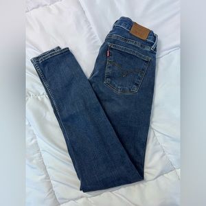 Levi’s 710 super skinny jeans